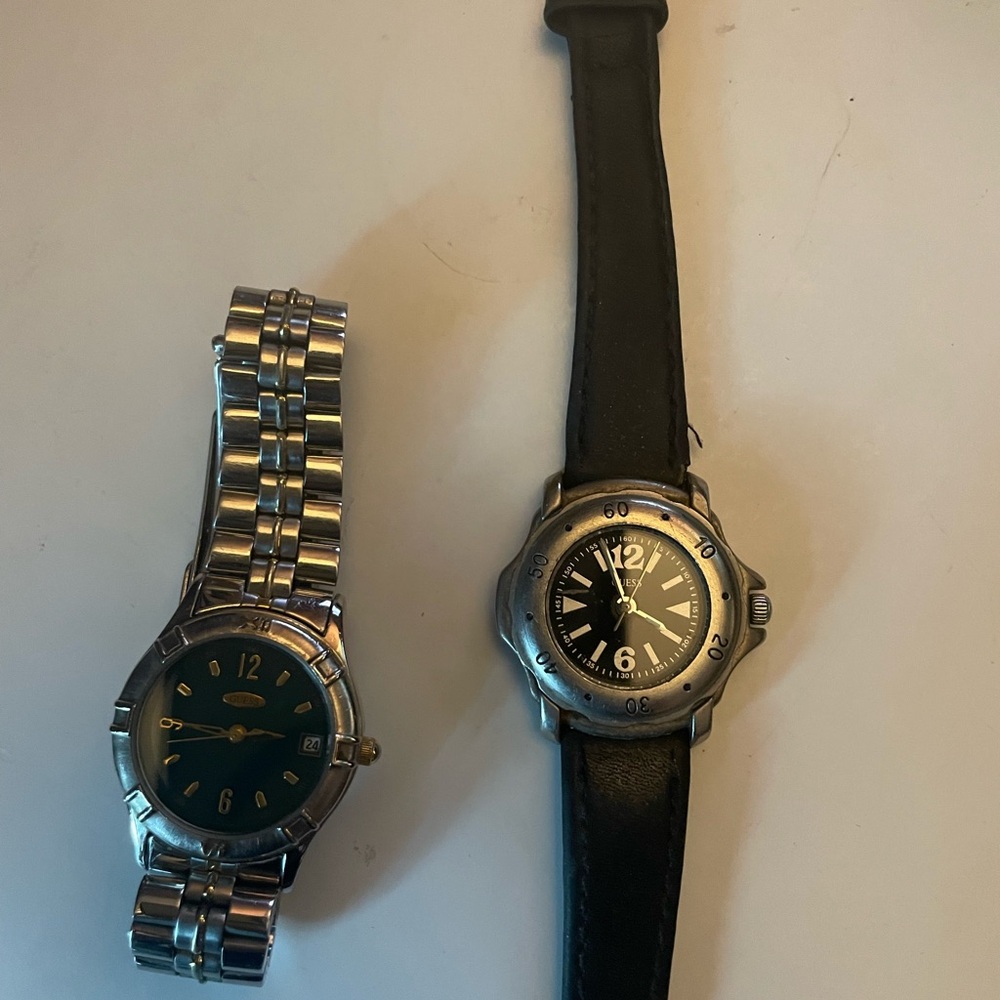 GUESS Silver and Black Watch Set